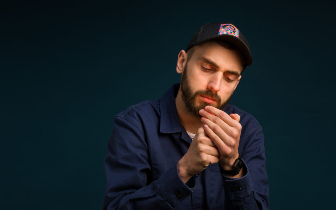 Nowy singiel Ramisza – jego psychodeliczna podróż między jawą a snem w “33”